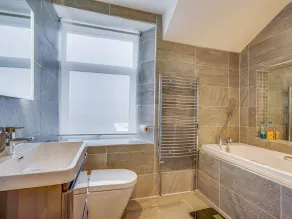 TWO LAKE VIEW, pet friendly, luxury holiday cottage in Coniston - Image 3