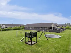 18 person holiday home in Nørre Nebel - Image 2