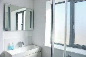 4 OCEAN REACH, pet friendly, with a garden in Bolberry - Image 5