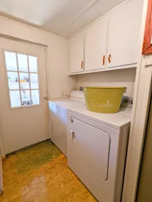 Cozy basecamp minutes from waterfalls, hiking and climbing - Image 2