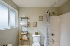 The Industrial - Pet Friendly Home with Garage by Boise Fairgrounds - Image 4