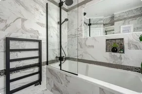 Stylish Fulham Apartment – 3-Bed, 2-Bath Flat with Easy Access to London Sites - Image 4
