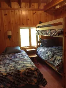 Private cottage on the lake - Image 3