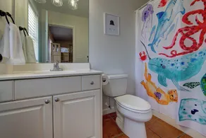 Hotter Otter-6 beds-private pool-kid/pet friendly-walk to beach! - Image 5