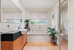 Rye Family Retreat: 4  BR, 2  BA House in Rye, Sleeps 8 - Image 2