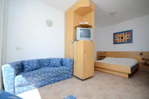 Apartments Jure (33821-A2) - Drasnice - Image 3
