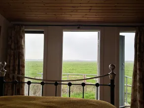 Swedish Rustic Cabin perfect for bird watching - Image 4