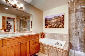 Highland Greens Oak 4 Bedroom Townhouse - Image 3