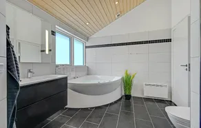 Four-Bedroom Holiday Home In Rudkobing - Image 5