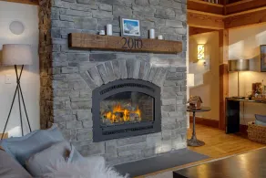Upscale luxury 5 Bedroom Sunapee retreat 3 min from Lake and Mountain + Jacuzzi - Image 4
