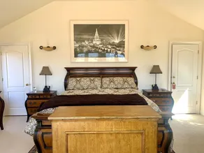 Take in the San Francisco views at this quiet oasis! - Image 5