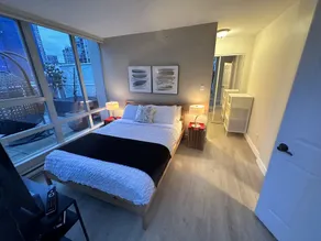 Rare Entire Penthouse Floor w/ 3 Separate Suites w/ Jacuzzi | Views | Decks - Image 5