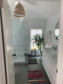 Southampton Village 3BR, Walk To Town, Bike To beach 🏖 - Image 2