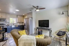 Centennial Hills Luxury Guesthouse In Northwest Las Vegas - Image 5