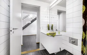 Three-Bedroom Apartment in Romo - Image 5
