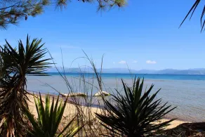 SUNRISE BEACH  - YOUR DREAM SEASIDE VILLA, DIRECT  ACCESS ONTO QUIET SANDY BEACH - Image 5