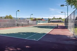 The Outback: w/Hot tub+Tennis - Image 2