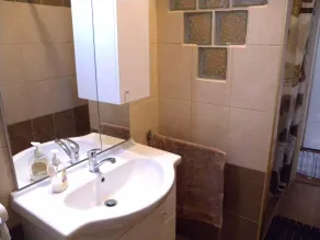 Casa de vacaciones renovada con lavadora - Image 5