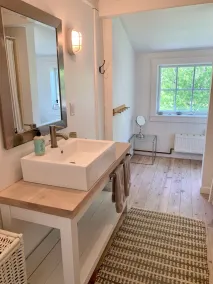 Maine Waterfront- Rustic-Modern Scandinavian Style Cottage. Private & Secluded. - Image 3
