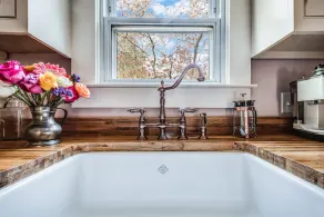 Lovely & Light-Filled Victorian Townhouse with Luxury Amenities   - Image 3