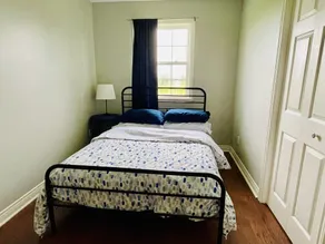 Scenic 3 bedroom cottage with hot tub, close to beaches and national park - Image 4