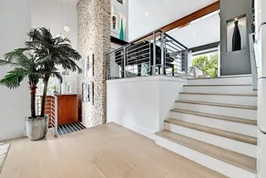 Artsy...Luxury Resort style living with POOL and JACUZZI near Downtown! - Image 2