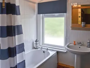 3 chambres à coucher à Newburn, near Newcastle - Image 2