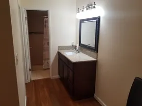Beautiful Spacious 2 Bedroom, 2 Bathroom Condo - Image 4