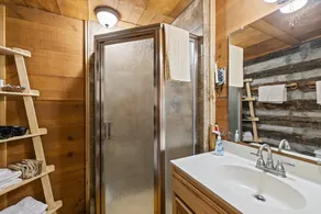 Logs Of Luxury Cabin - Image 3