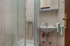One bedroom apartment with air-conditioning Nemira, Omiš (A-2828-f) - Image 2