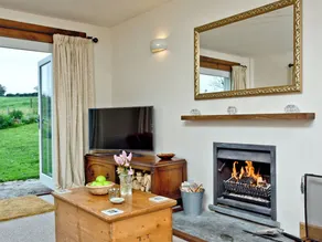 3 bedroom accommodation in Cheriton, near Lynton - Image 2