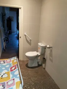 Townhouse to stay in downtown Lourdes near sanctuaries. - Image 4