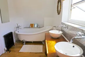 Spacious  family   house with panoramic  sea views - short walk to the beach. - Image 3