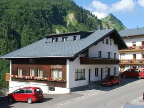 Hotel Garni Enzian - Image 2