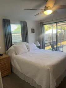  Downtown Safety Harbor 2 Bed 1 Bath Pool Home, 20 minutes from Clearwater beach - Image 3