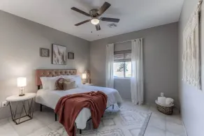 NEW 3 BR home in immaculate condition, mountain views just outside of Tucson - Image 5