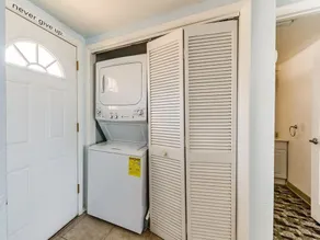 Vente de nuit gratuite! Oceanfront Condo. À quelques pas de la plage. Magnifique vue sur l'océan - Image 2