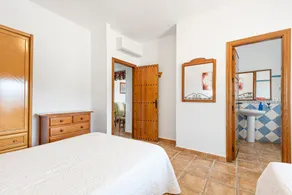 Chalet \"El Mirador Del Abuelo\" con piscina privada, 2 terrazas y Wi-Fi - Image 5