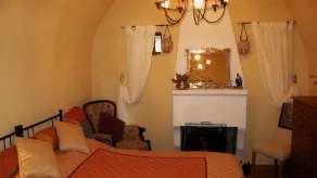 Romantic 350 Year Old Casa Sophia - Image 3