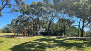 Pandora s Charm - a charming property in a quiet pocket of Venus Bay - Image 2