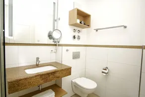 Beachfront apartment with terrace, use of swimming pool and sauna - Rex Rugia - Image 4