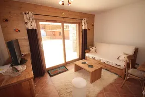 350m from ski slopes, Ground floor, view panoramic, swimming pool, terrace, tv, ski locker, 32m² - Image 4