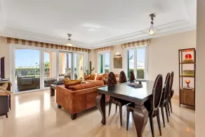 YOLO Spaces - Sotogrande Marina Duo Apartment - Image 3