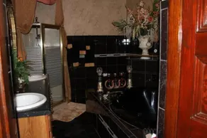 Central West End B&B - Image 4