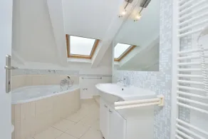 Ferienwohnung in Luxus Villa mit Pool, 4/5 Zimm. 6 Per - Image 2