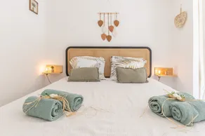 Holiday Gîte 'T1 Ardeche Vesseaux' with Mountain View, Shared Garden & Wi-Fi - Image 3