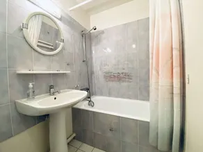 Appartement 6 personnes avec vue imprenable sur la mer à louer pour les vacances - Image 4