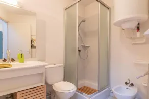 50m from ski lifts, 3rd floor, view mountain, balcony, parking, tv, 40m², Montgenèvre - Image 3