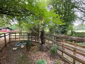 LLWYNAU FARM PINELODGES - LLANTRISANT -ONLY 12 MILES FROM CARDIFF. - Image 5