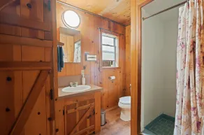 Madlin - Cabin Masoods Lodge - Image 2